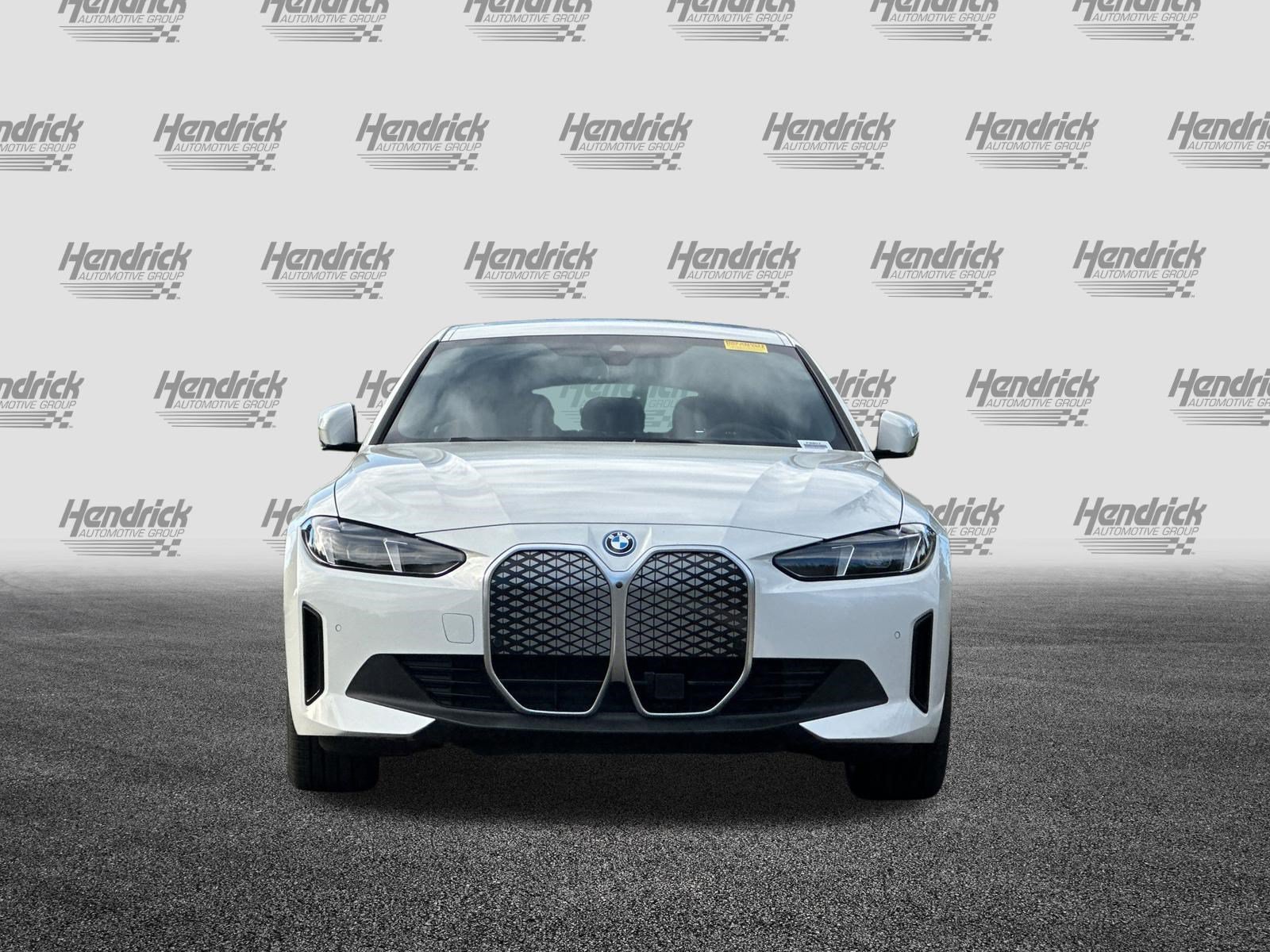 Used 2025 BMW i4 eDrive40 w/ Premium Package RWD image 10