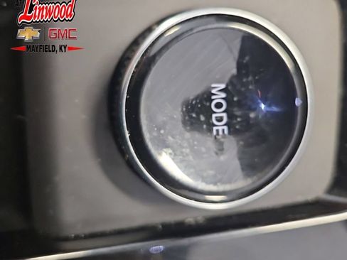 Used 2026 Chevrolet Equinox LT FWD image 25
