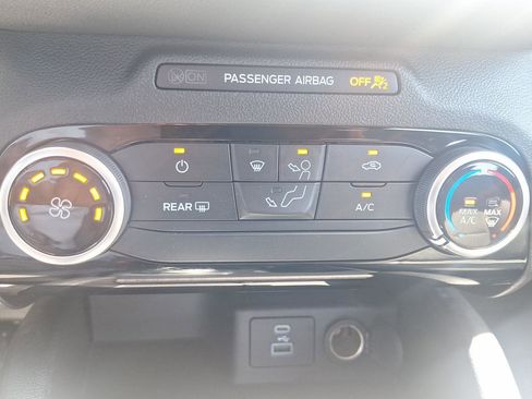 Used 2022 Ford Escape S AWD/4WD image 30