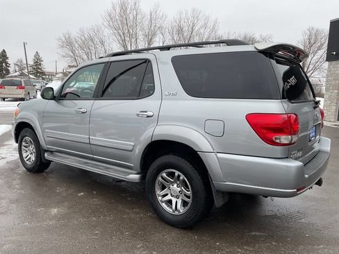 Used 2007 Toyota Sequoia SR5 image 4