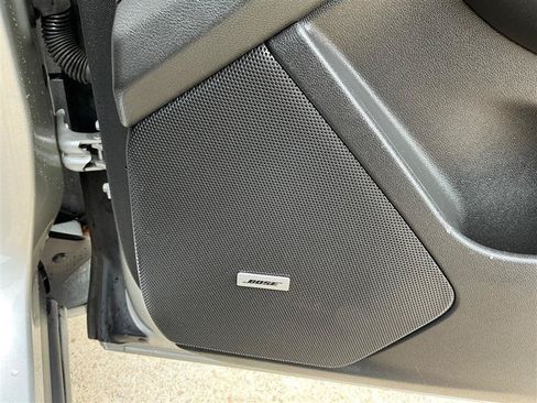 Used 2020 Cadillac XT6 Premium Luxury FWD image 36
