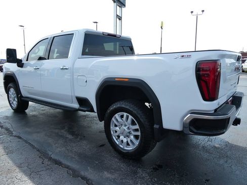 Certified 2024 GMC Sierra 2500 SLT AWD/4WD image 8