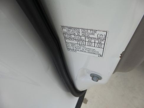 Used 2001 Toyota Sequoia SR5 image 79