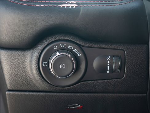 Used 2021 Dodge Durango R/T w/ Tow 'N Go Package AWD/4WD image 40