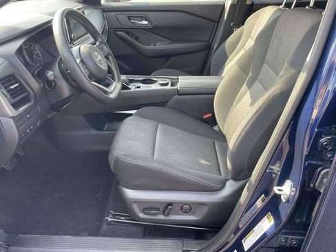 Used 2024 Nissan Rogue SV AWD/4WD image 13