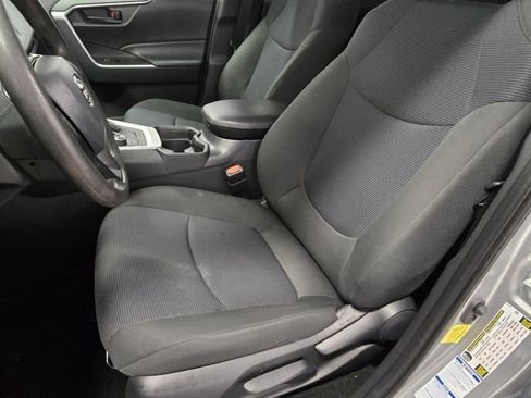 Certified 2021 Toyota RAV4 LE image 22