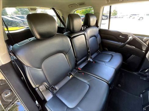Used 2022 INFINITI QX80 Luxe w/ Cargo Package image 17