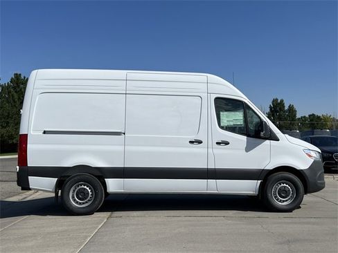 New 2024 Mercedes-Benz Sprinter 144 Cargo image 2