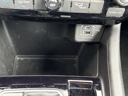Used 2025 Jeep Compass Latitude AWD/4WD image 25