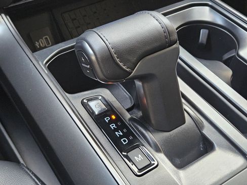 Used 2025 Ford F150 Lariat w/ Equipment Group 502A High image 28