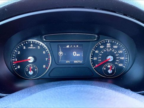 Used 2018 Kia Sorento LX image 13