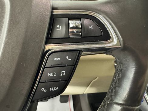 Used 2019 Lincoln Navigator Reserve w/ Cargo Package AWD/4WD image 16