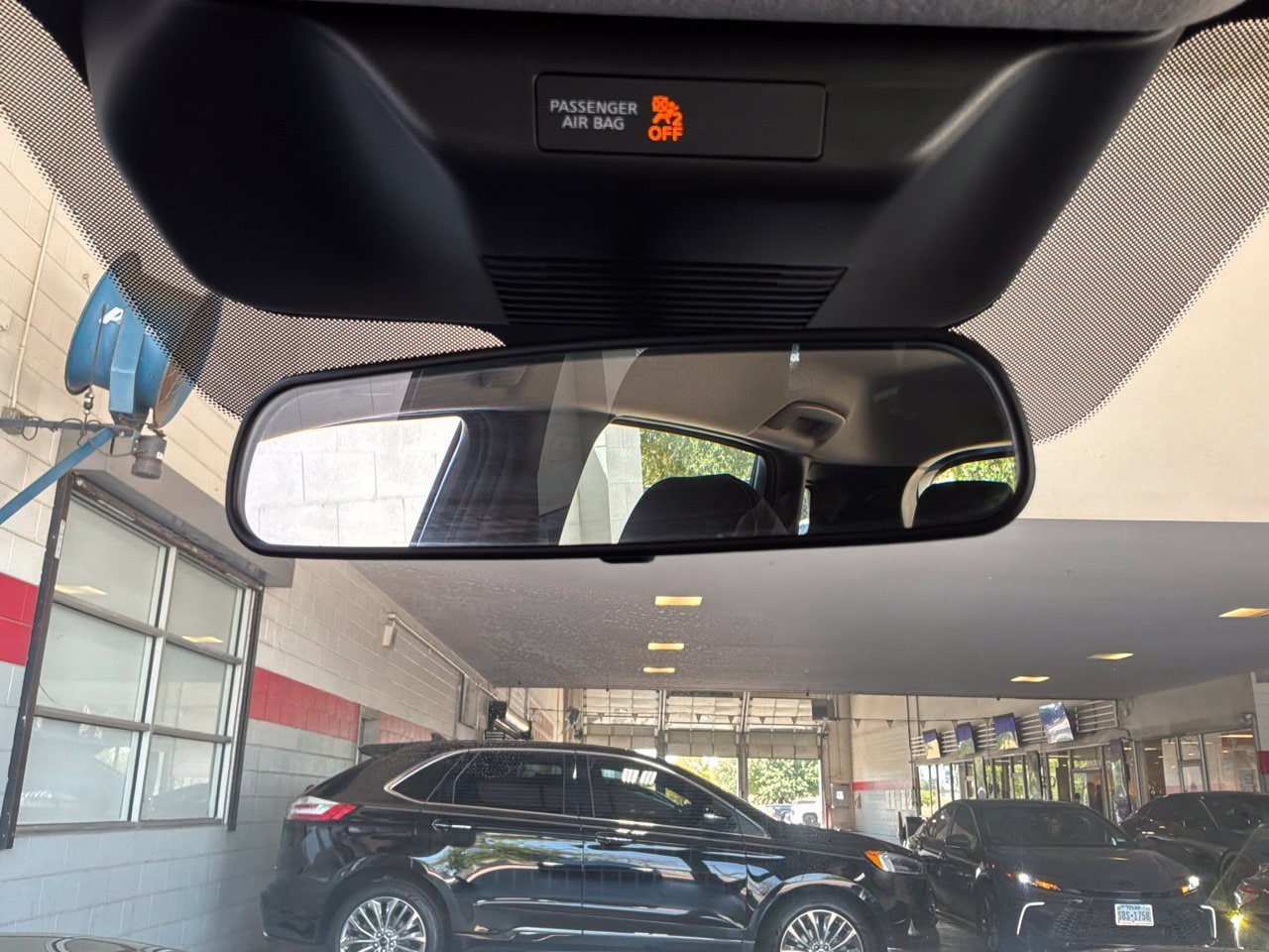Used 2026 Nissan Kicks SR FWD image 19