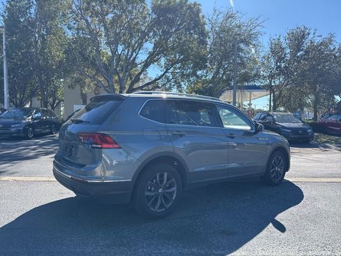 Used 2023 Volkswagen Tiguan SE image 5