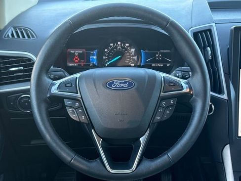 Used 2022 Ford Edge SEL w/ Convenience Package image 14