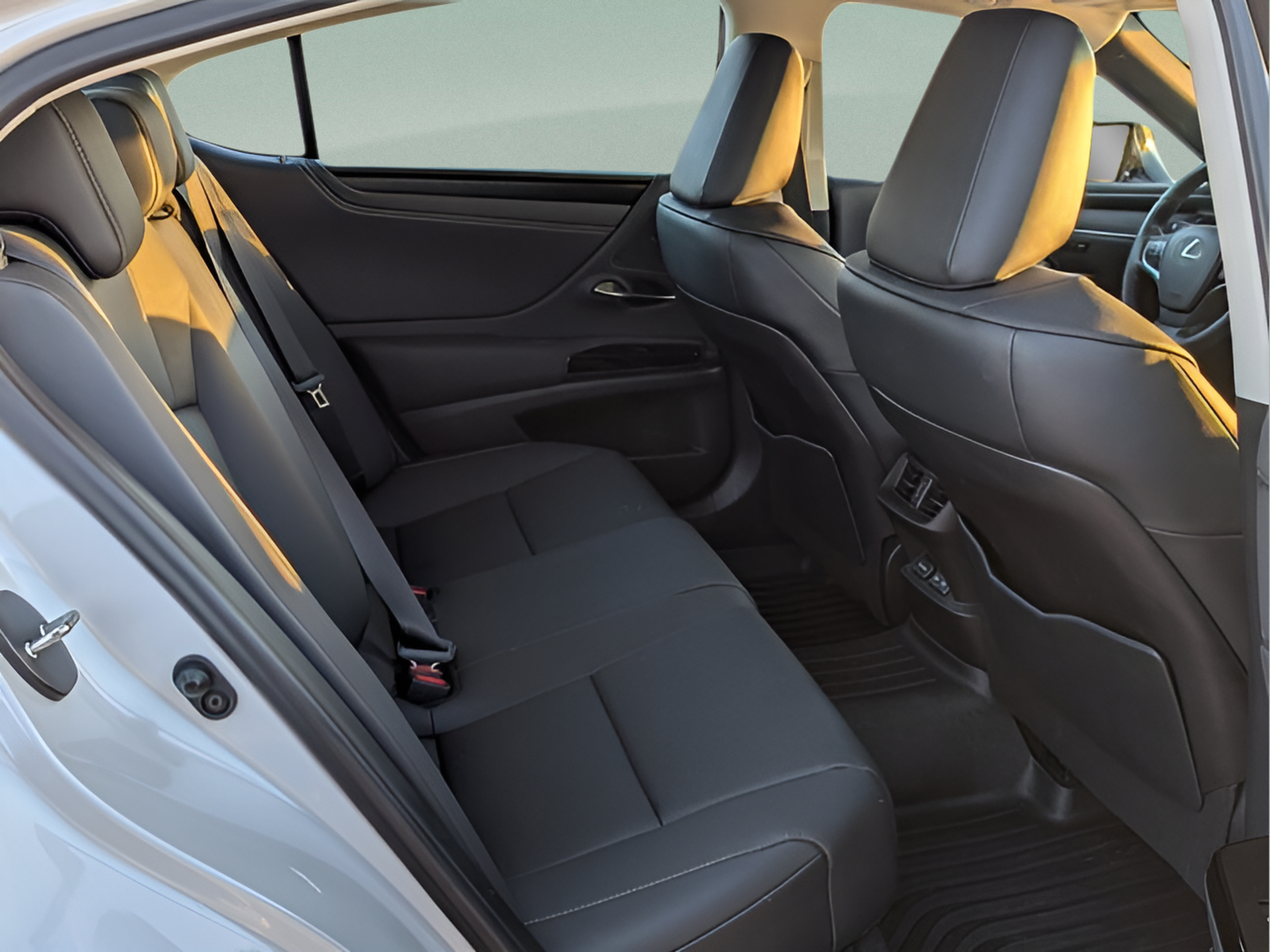 Certified 2024 Lexus ES 350 w/ Premium Package FWD image 14