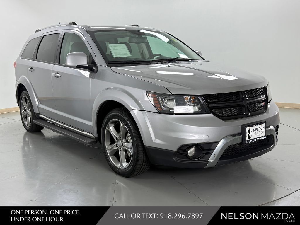 Used 2017 Dodge Journey Crossroad w/ Popular Equipment Group AWD/4WD image 4