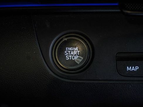 Certified 2025 Hyundai Elantra SEL FWD image 26
