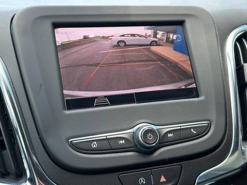 Used 2024 Chevrolet Equinox LT w/ LPO, Floor Liner Package FWD image 17