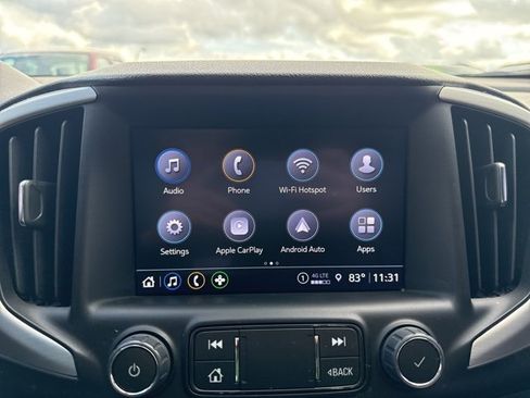 Used 2024 GMC Terrain SLT image 19