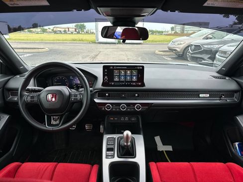 Used 2024 Honda Civic Type R image 18