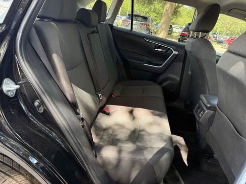 Used 2024 Toyota RAV4 XLE image 33