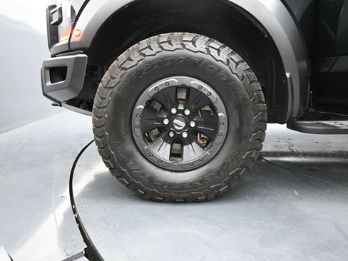 Used 2018 Ford F150 Raptor w/ Equipment Group 802A Luxury AWD/4WD image 28