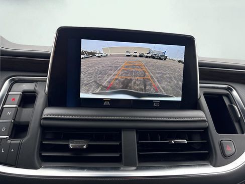 Used 2023 Chevrolet Suburban Premier AWD/4WD image 56