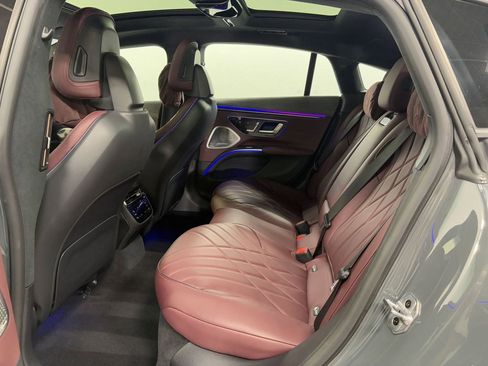 Used 2023 Mercedes-Benz EQS 580 580 image 28