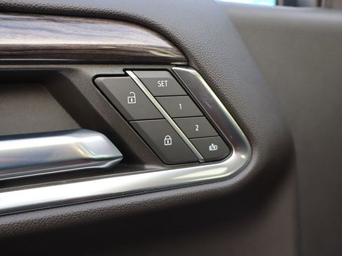 Used 2023 Chevrolet Silverado 1500 LTZ w/ LTZ Premium Package image 14