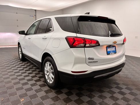 Used 2024 Chevrolet Equinox LT image 11