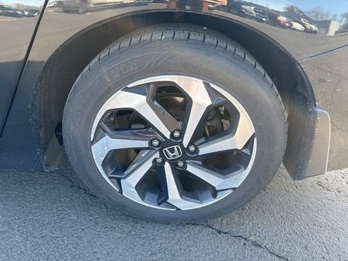 Used 2017 Honda Accord EX-L image 6