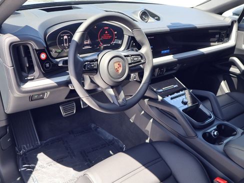 New 2026 Porsche Cayenne S AWD/4WD image 4