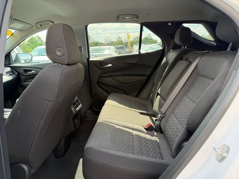 Used 2022 Chevrolet Equinox LT image 17