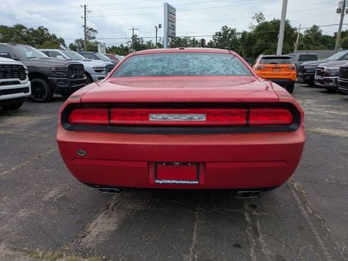 Used 2012 Dodge Challenger SXT w/ Sound Group RWD image 5