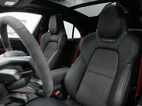 New 2026 Porsche Macan GTS Electric AWD/4WD image 5