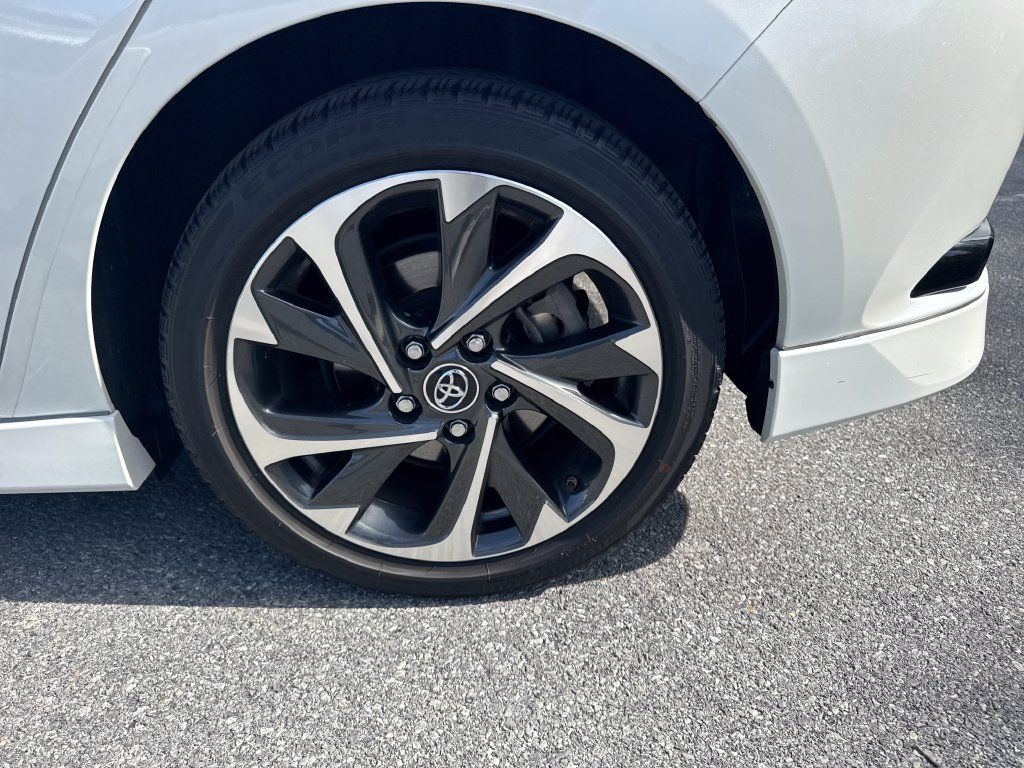 Used 2017 Toyota Corolla iM w/ Carpet Mat Package FWD image 12
