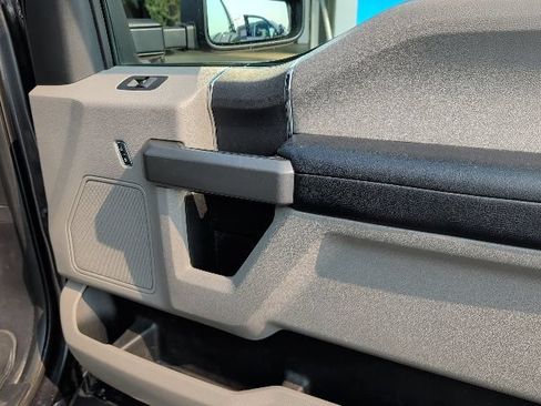 Used 2017 Ford F250 XLT AWD/4WD image 31