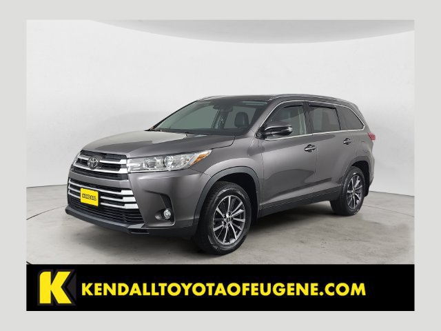Used 2019 Toyota Highlander XLE AWD/4WD image 1
