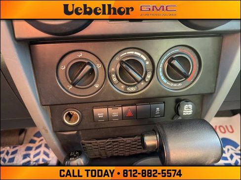 Used 2010 Jeep Wrangler Unlimited Rubicon w/ Dual Top Group image 21