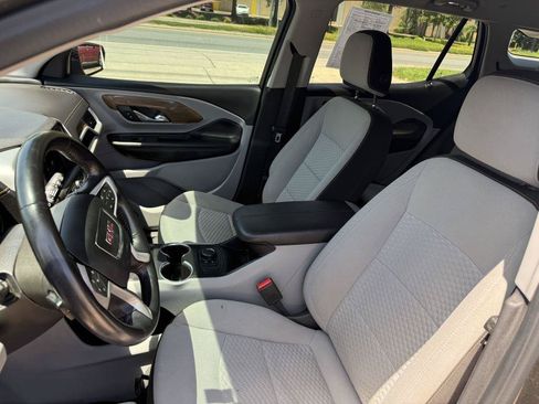 Used 2020 GMC Terrain SLE FWD image 11