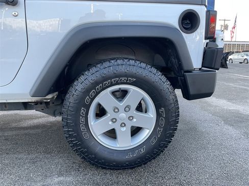 Used 2014 Jeep Wrangler Sport image 10
