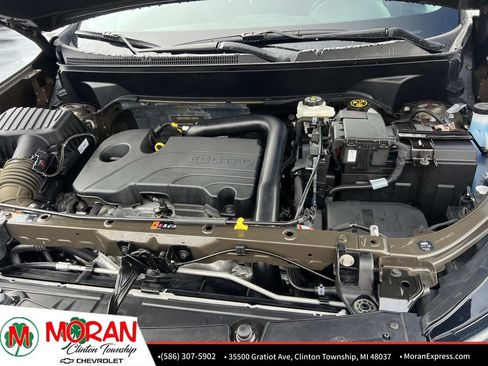 Certified 2024 Chevrolet Equinox LT FWD image 11