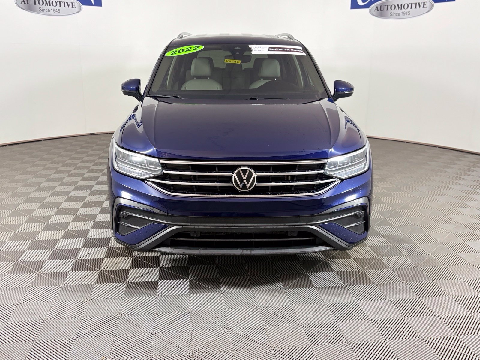 Used 2022 Volkswagen Tiguan SE FWD image 35