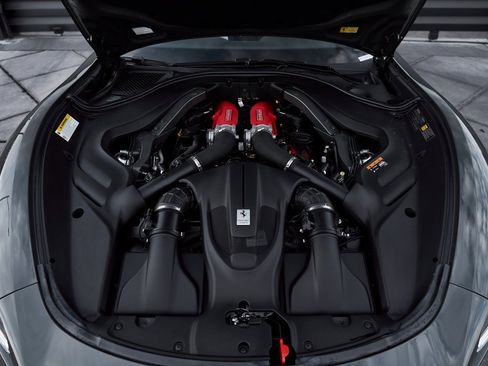 Used 2024 Ferrari Roma image 20