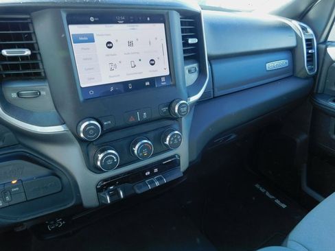 Used 2024 RAM 3500 Big Horn image 27