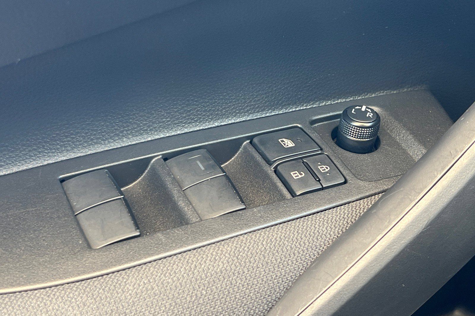 Used 2026 Toyota Corolla LE FWD image 14