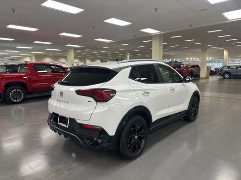 Used 2024 Buick Encore GX Sport Touring image 7