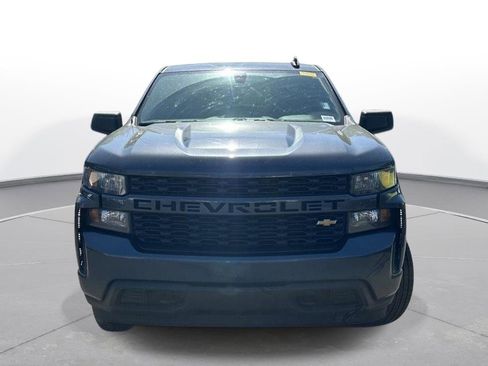 Used 2022 Chevrolet Silverado 1500 Custom image 3