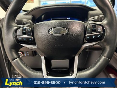 Used 2025 Ford Explorer Platinum w/ LUX Leather Package image 12